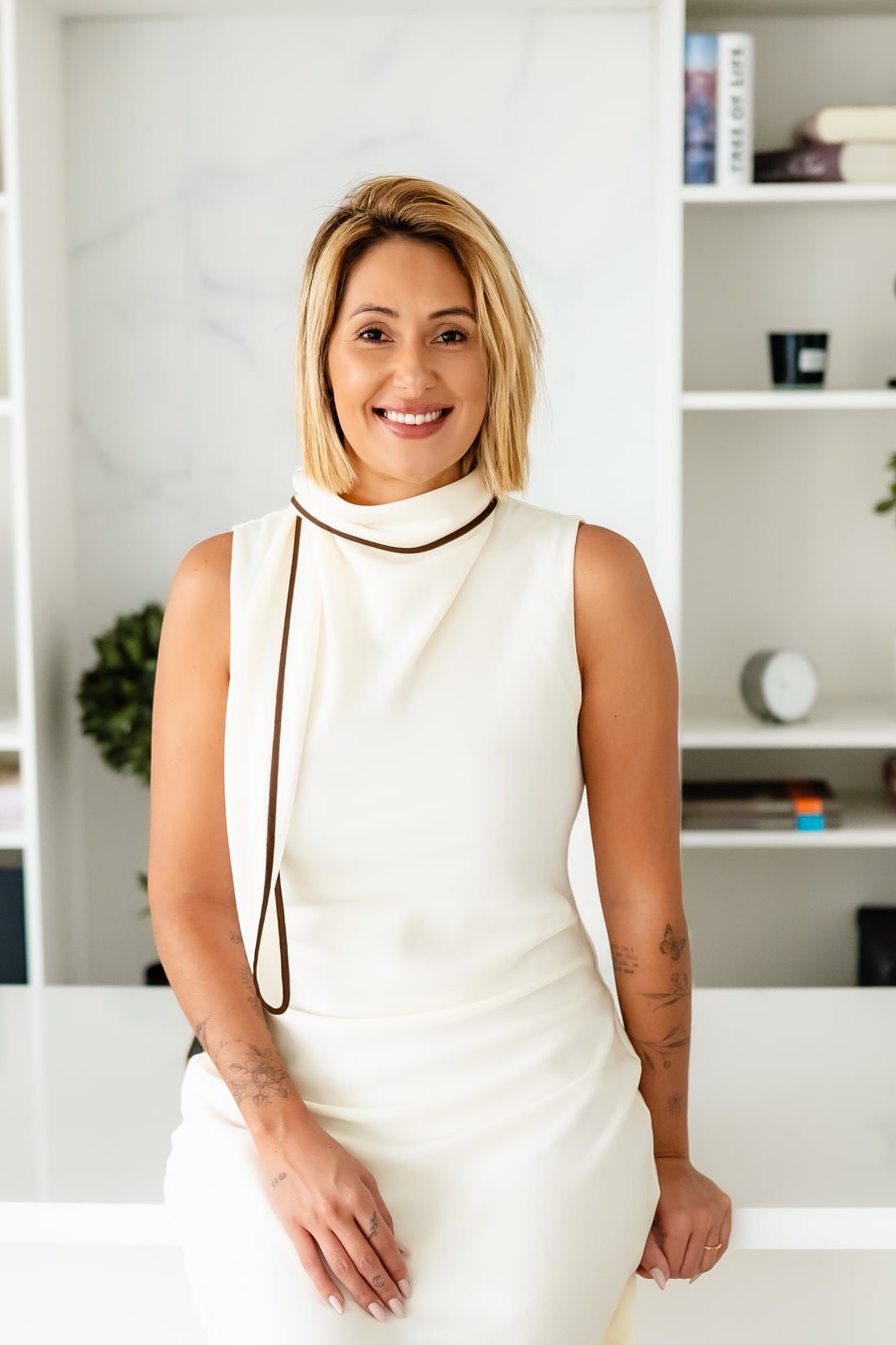 Carolina Vogels em seu escritório